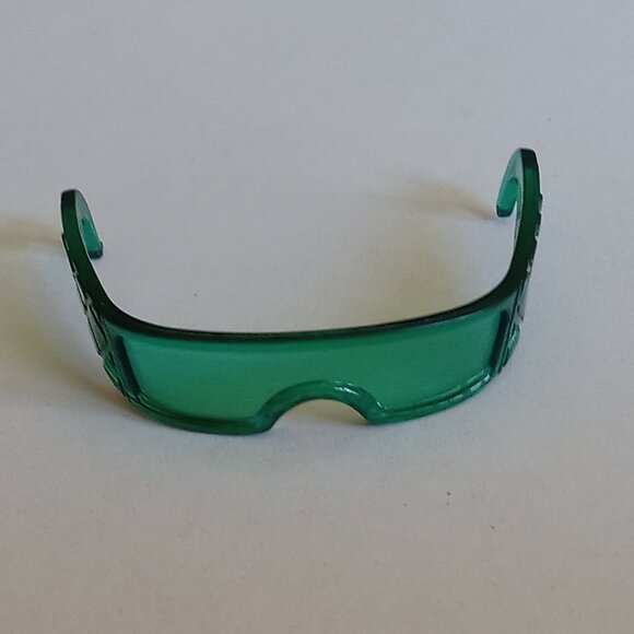 ๐ฏ 10 for $12 / Miniature Green Plastic Sunglasses - Picture 4 of 10